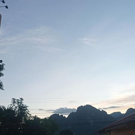 Inthavong Hotel/Guest House 방 비엥 외부 사진