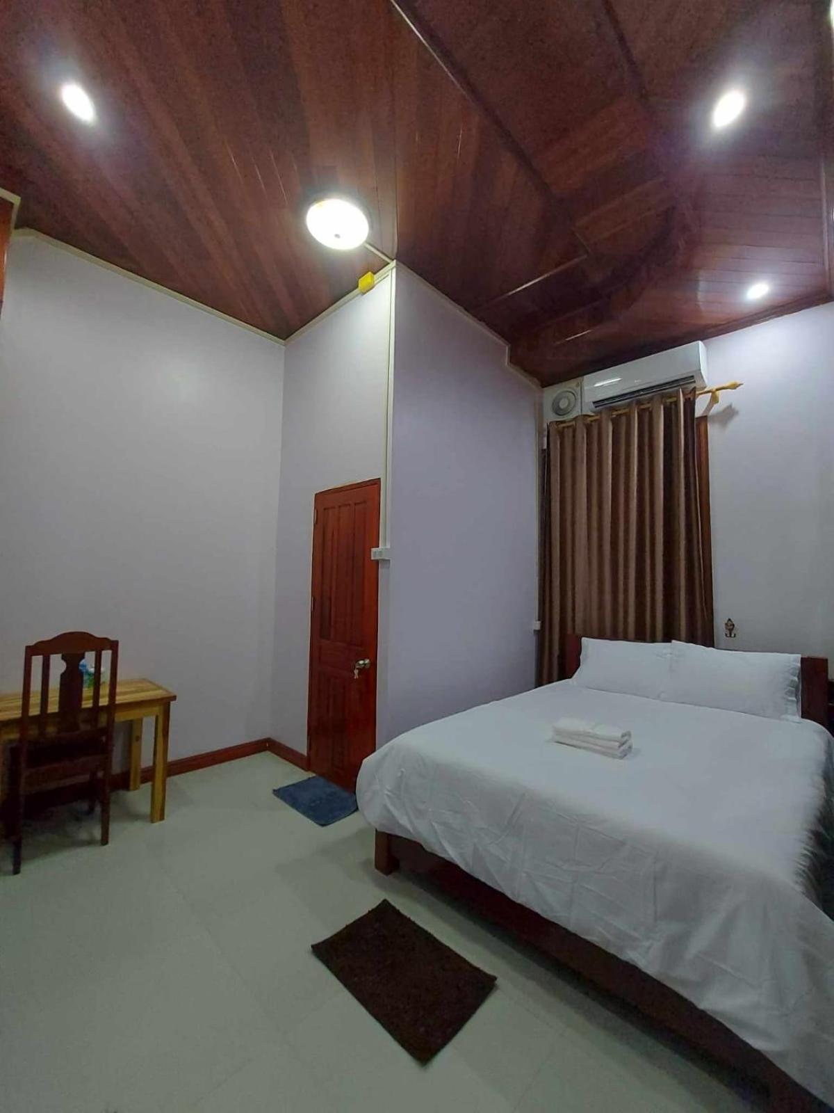 Inthavong Hotel/Guest House 방 비엥 외부 사진
